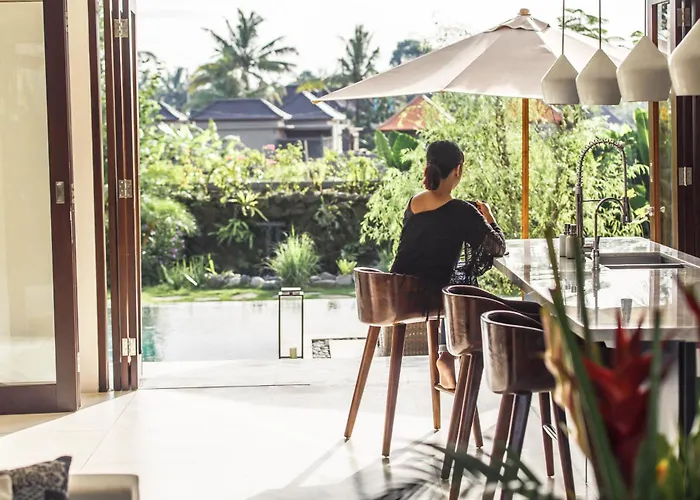 Spacious And Luxury Modern With Huge Garden And Pool Ubud